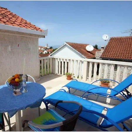 Apartman Dinka Sutivan