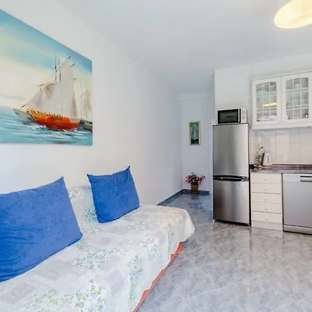 Apartment Dinka *