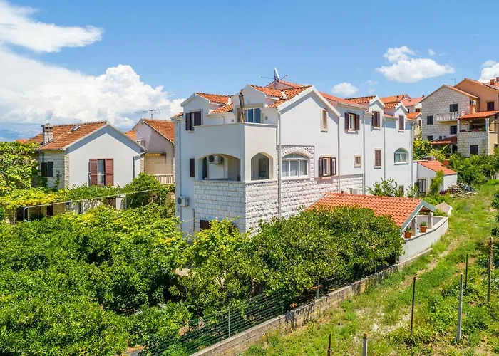 Appartement Dinka Sutivan