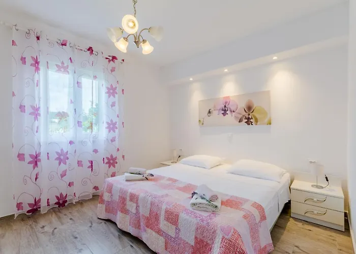 Dinka Appartement Sutivan