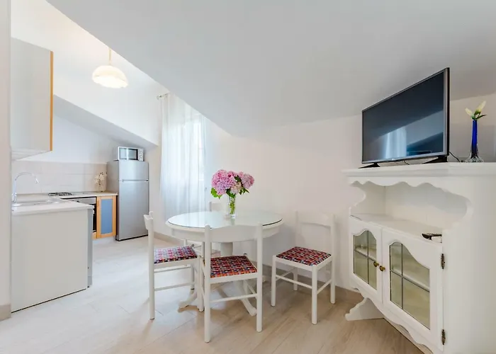 Appartement Dinka Sutivan